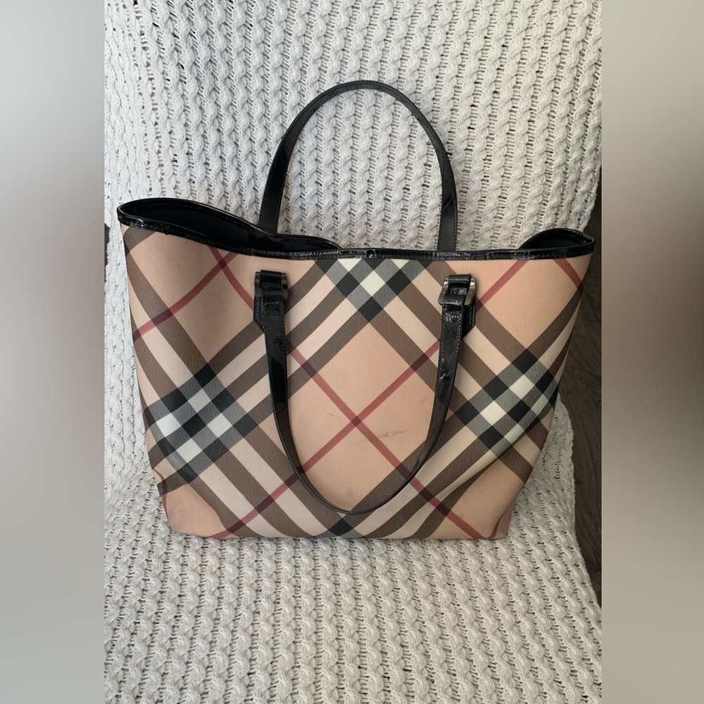 Burberry tote